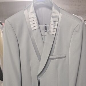 Stylish Silver Men's Tuxedo Blazer